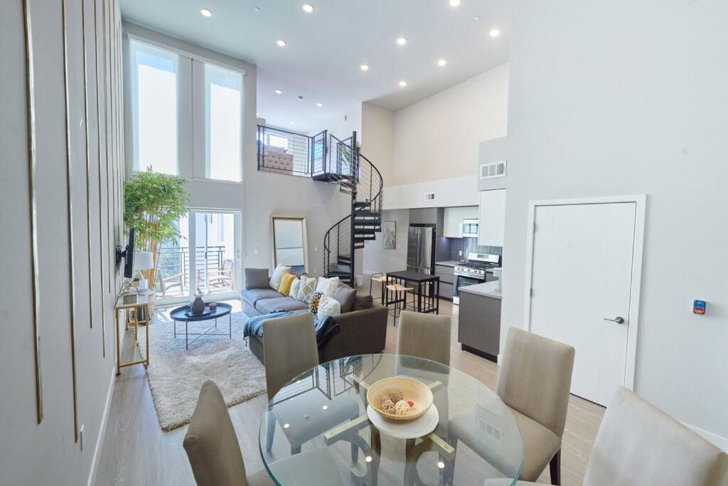 $3m Penthouse In K-town With Private Roof Deck